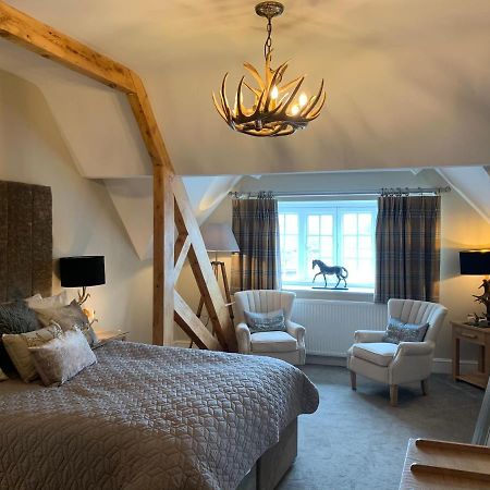 The Wheatsheaf Hotel, Sandbach Bagian luar foto